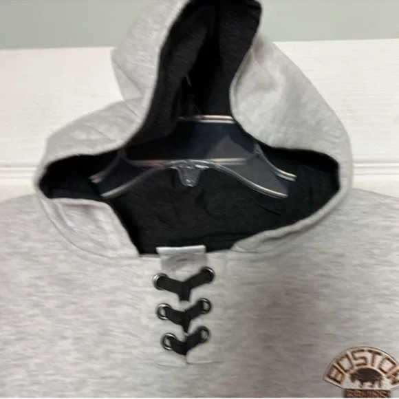 Boston Bruins Gray Hoodie - Picture 3 of 7